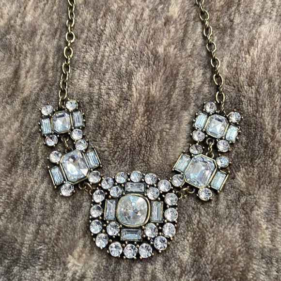 HP 🎉 ❤️ NWOT J Crew Statement Necklace. Clear stones or glass bronze gold - Picture 2 of 15